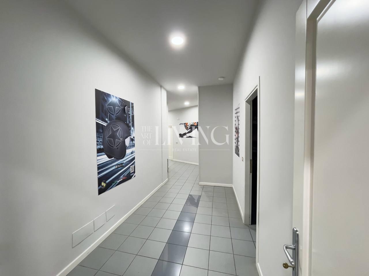 Capannone in vendita a Gallicano