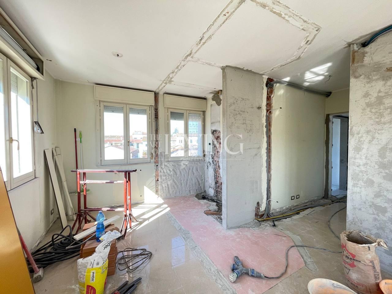 Quadrilocale ristrutturato, Lucca borgo giannotti