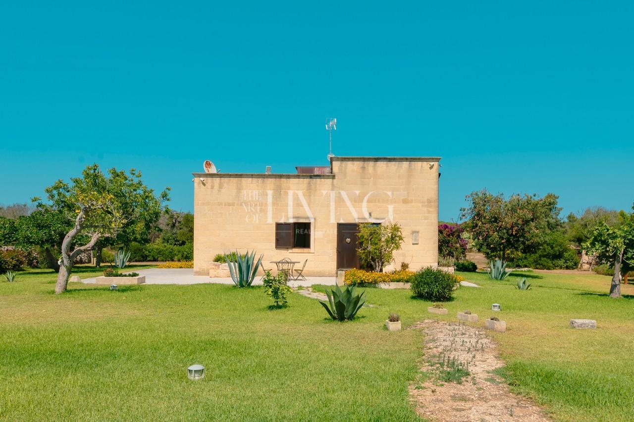 Casa indipendente con giardino, Melendugno borgagne