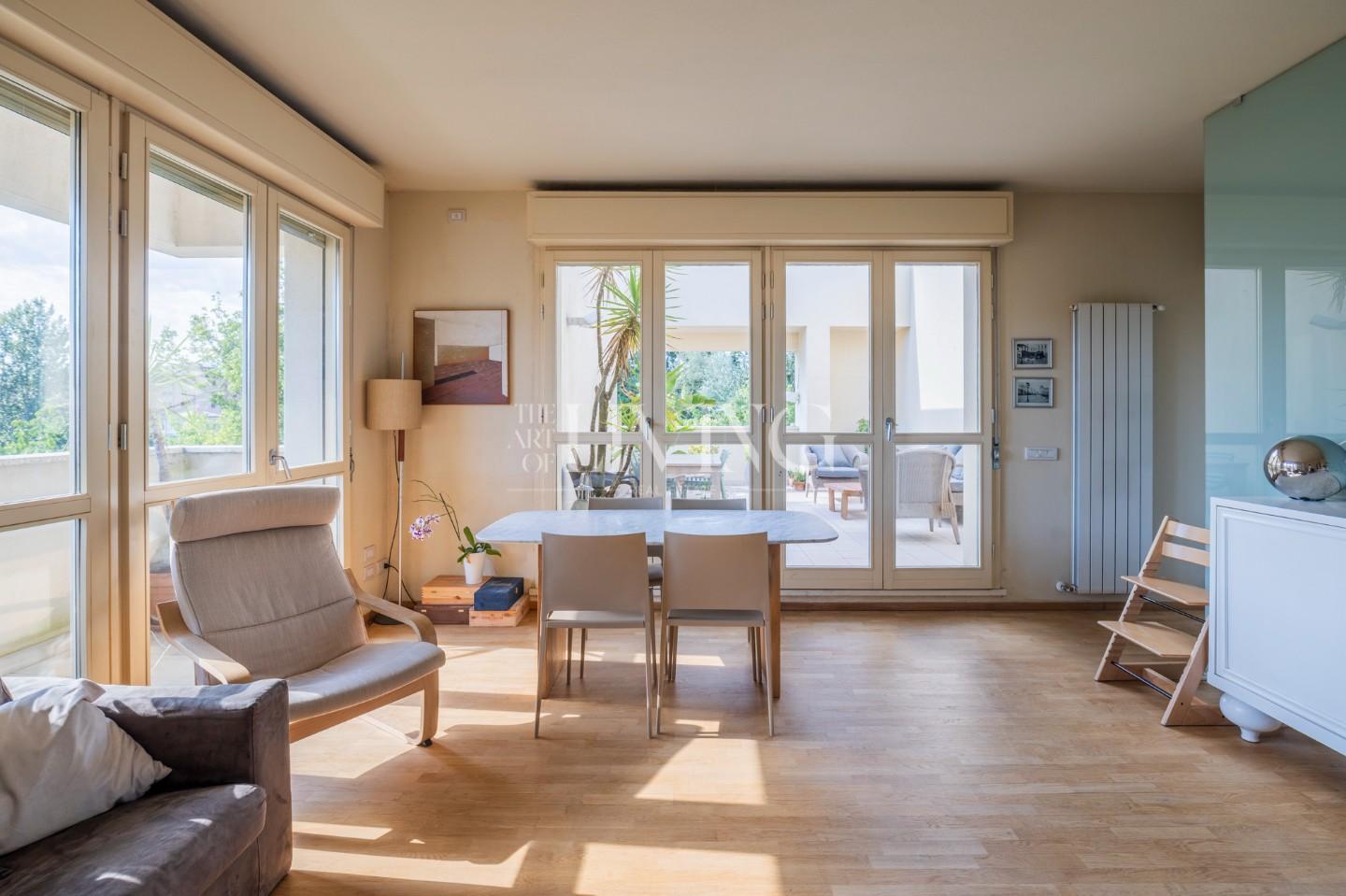 Appartamento con terrazzo, Lucca sant'anna