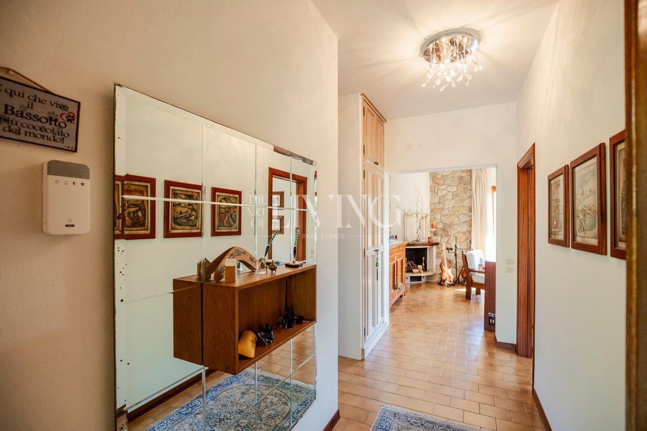 Villa Bifamiliare con giardino, Borgo a Mozzano valdottavo