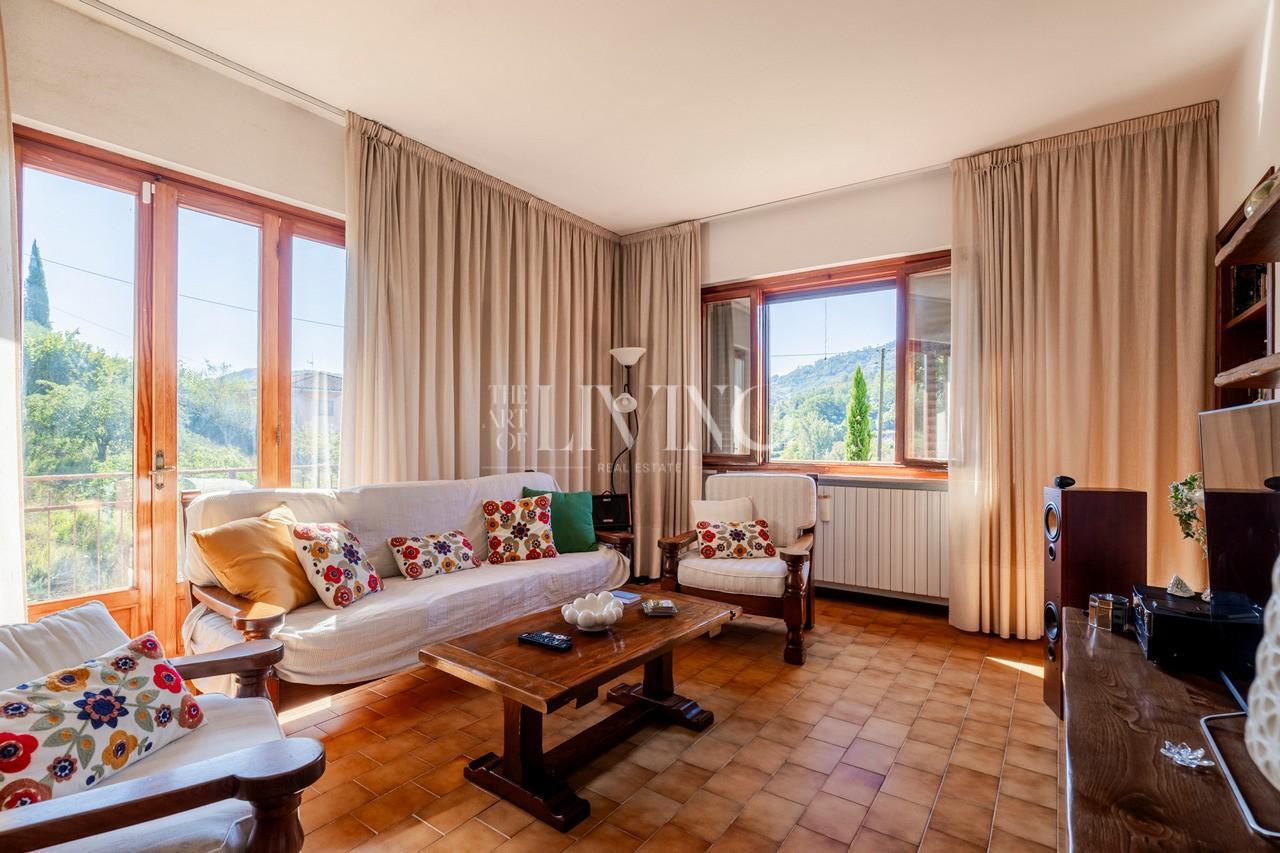 Villa Bifamiliare con giardino, Borgo a Mozzano valdottavo