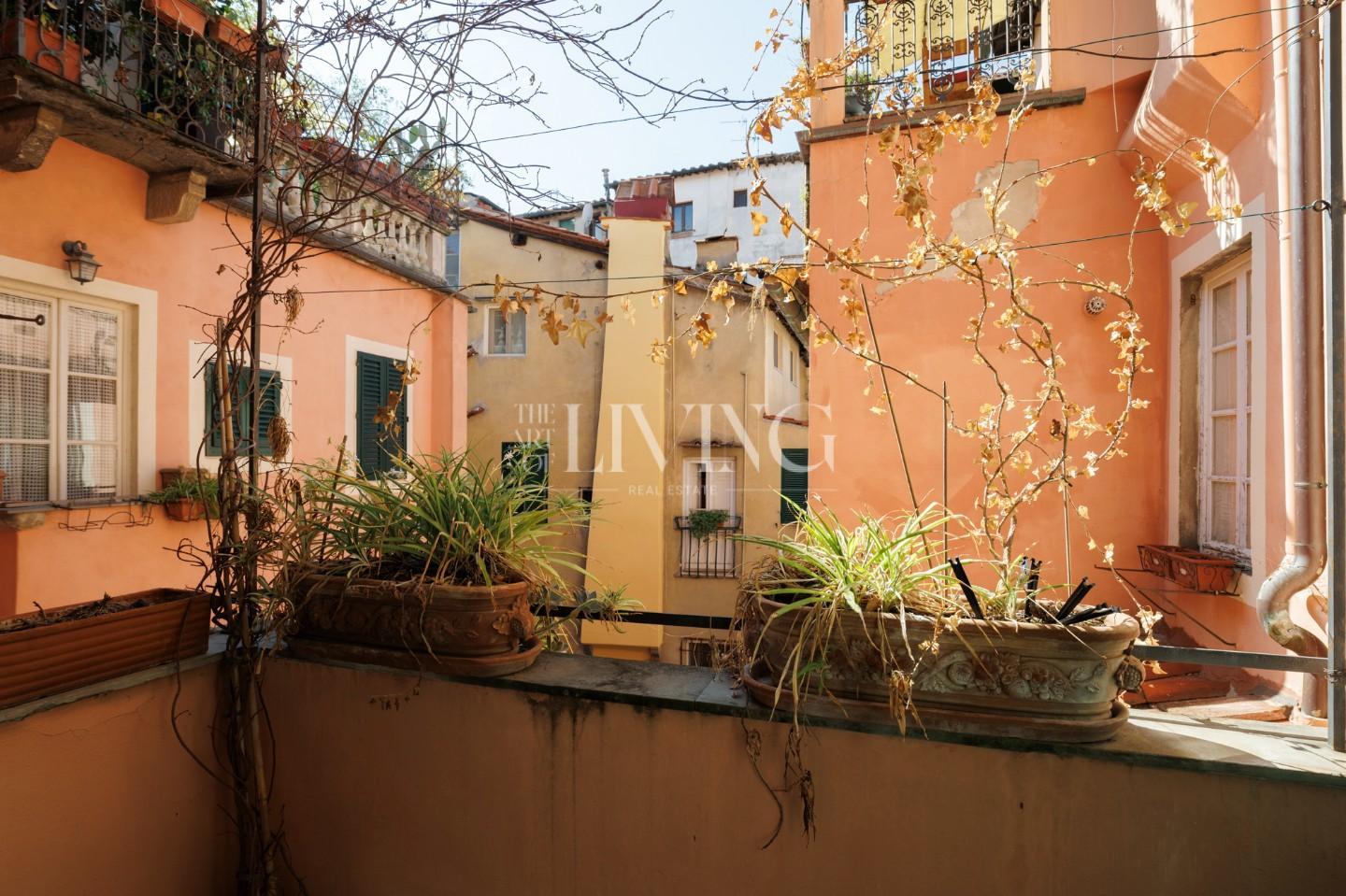 Appartamento in vendita, Lucca centro storico