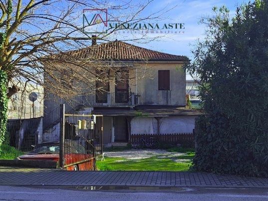 Trilocale in vendita a Venezia