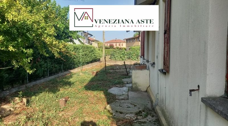 Villa in vendita a Salgareda