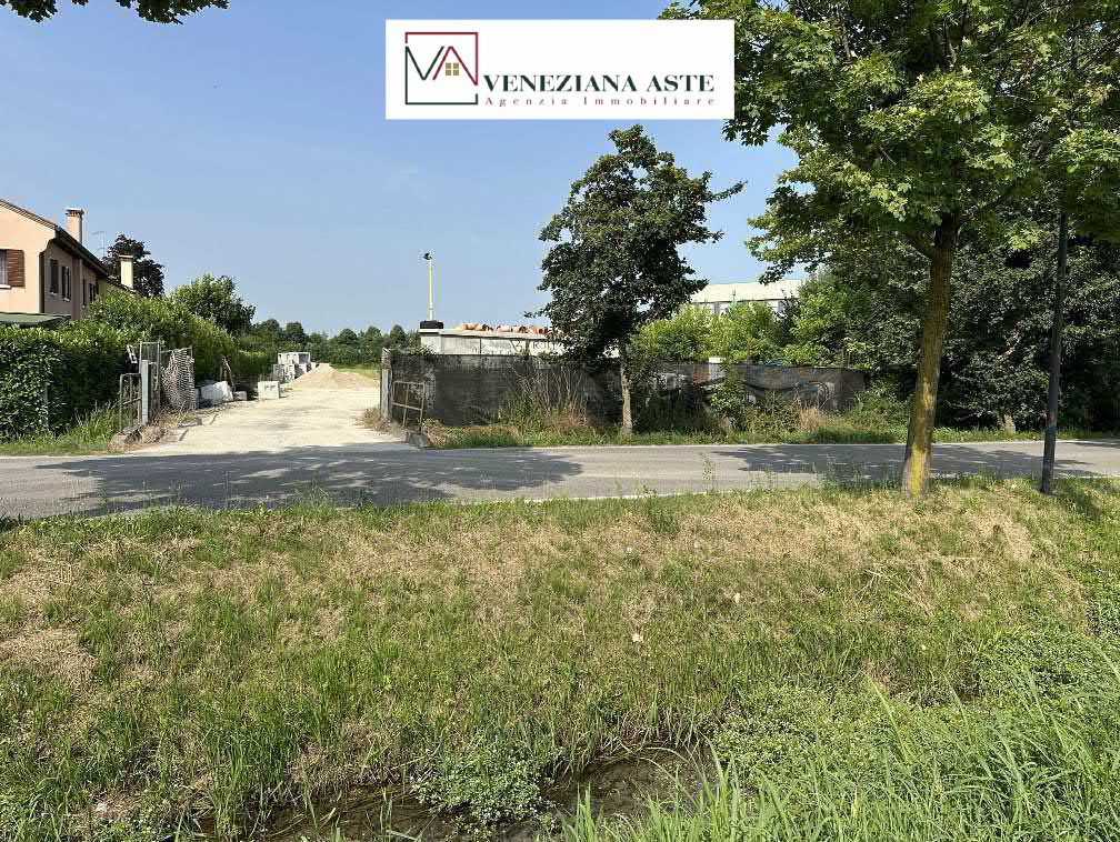 Terreno in vendita a Treviso
