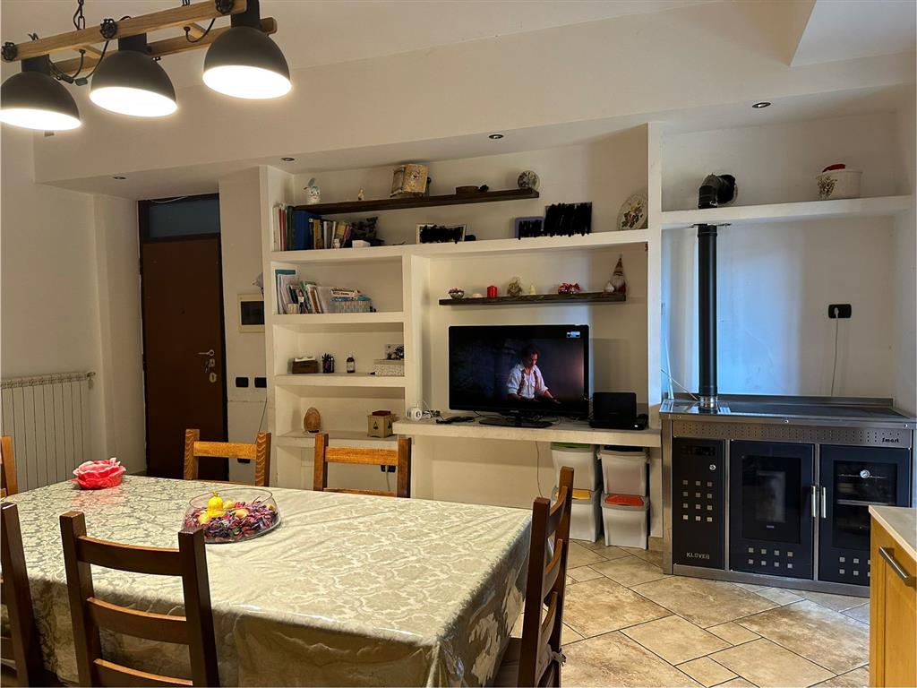 Appartamento in vendita in via carlo maggiorani 17, Campagnano di Roma