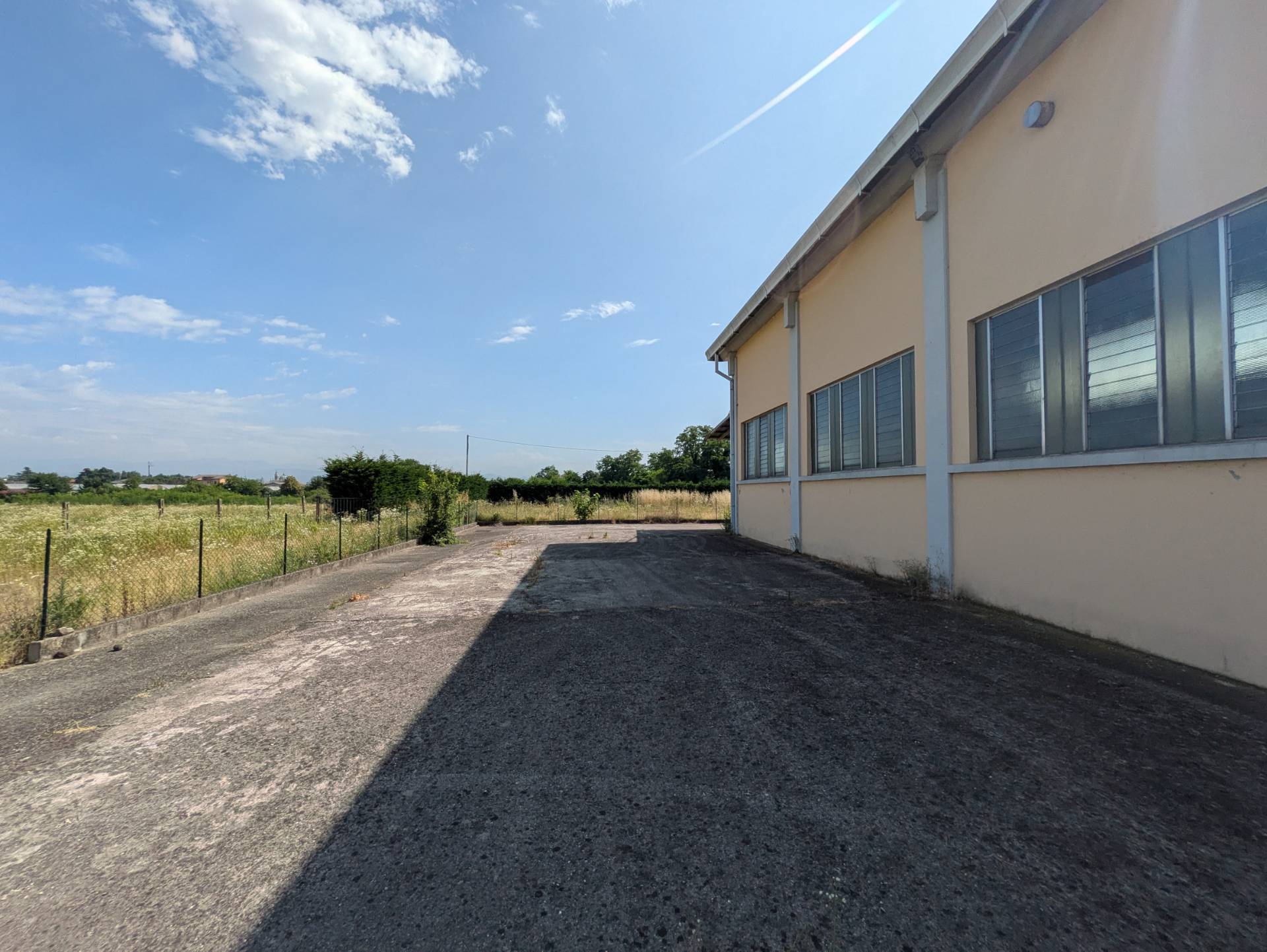 Capannone in vendita a Zevio, Campagnola
