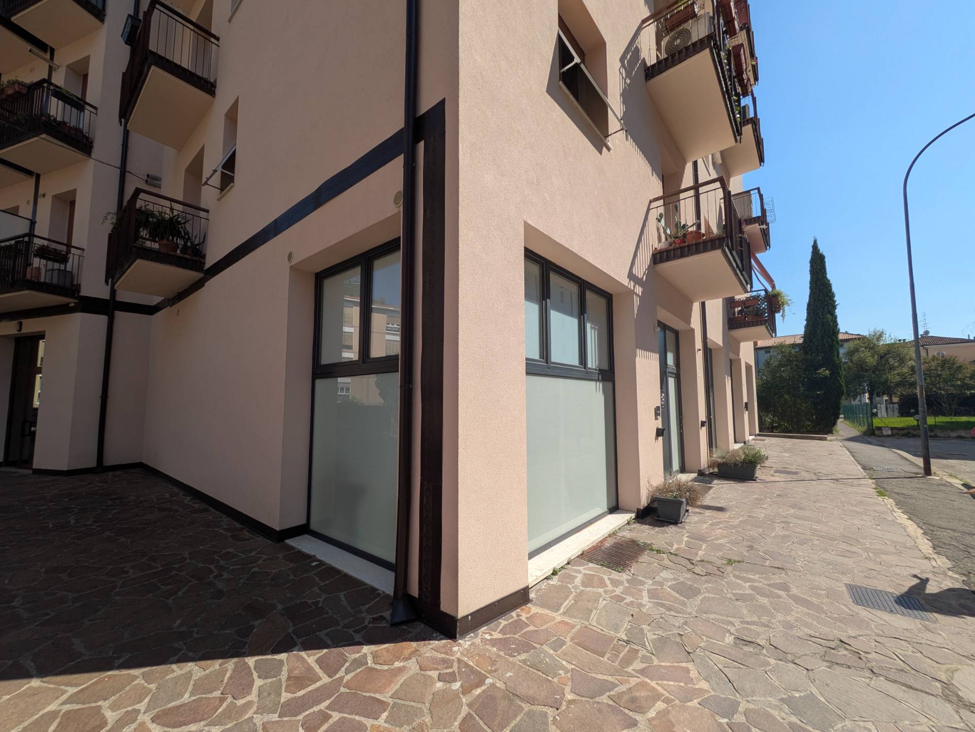 Appartamento in vendita a Verona, Ponte Crencano