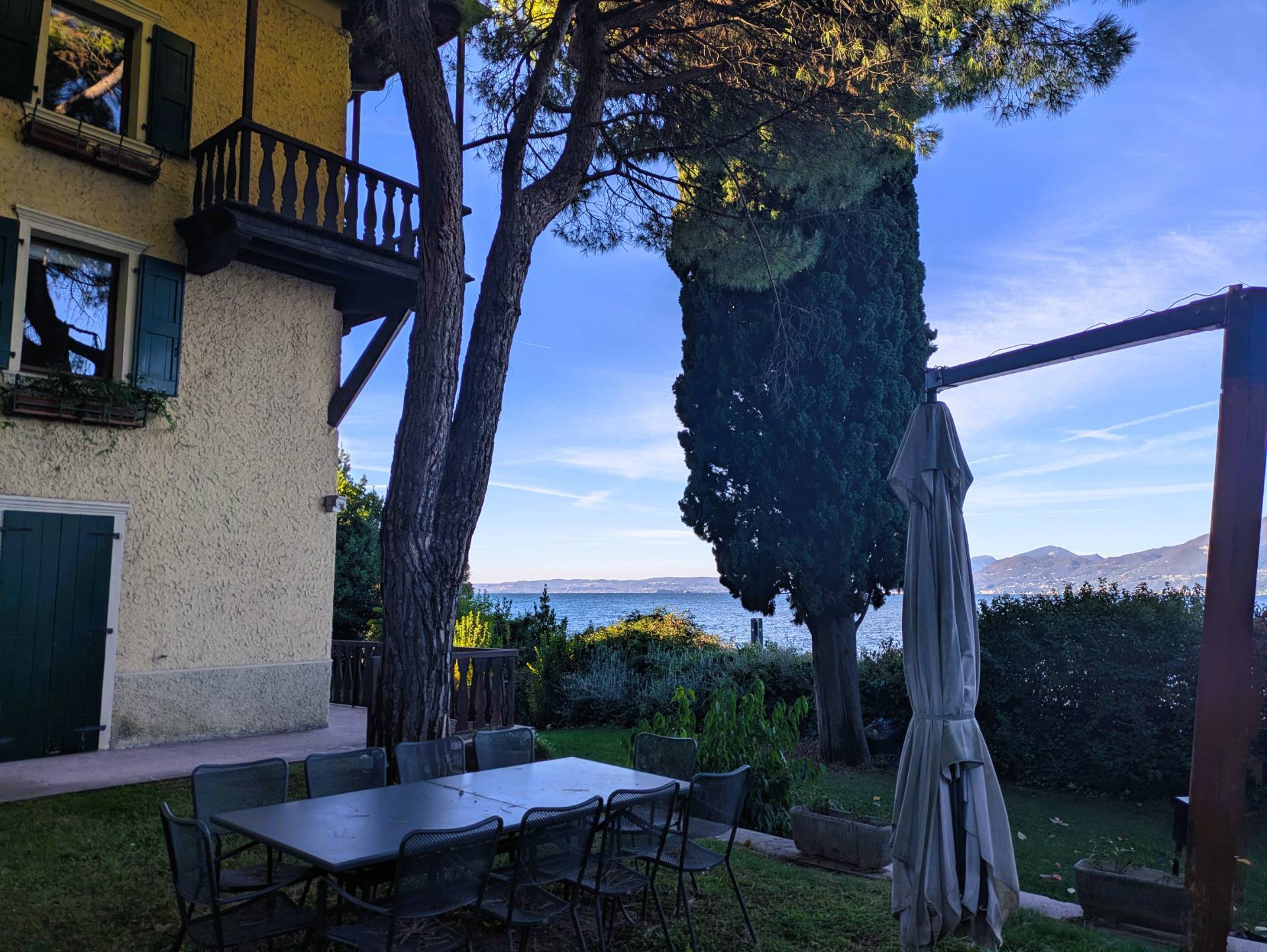 Villa in vendita a Torri del Benaco