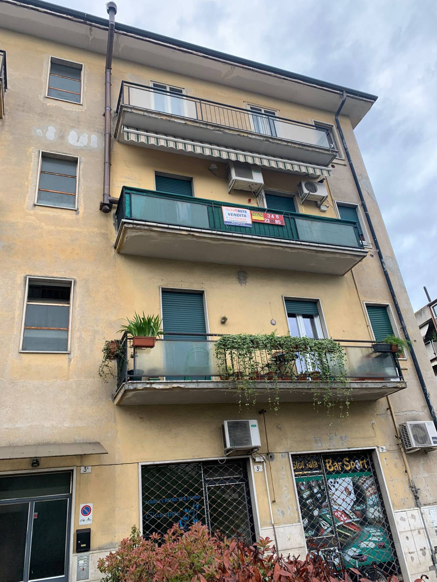 Appartamento in vendita a Verona, Ponte Crencano