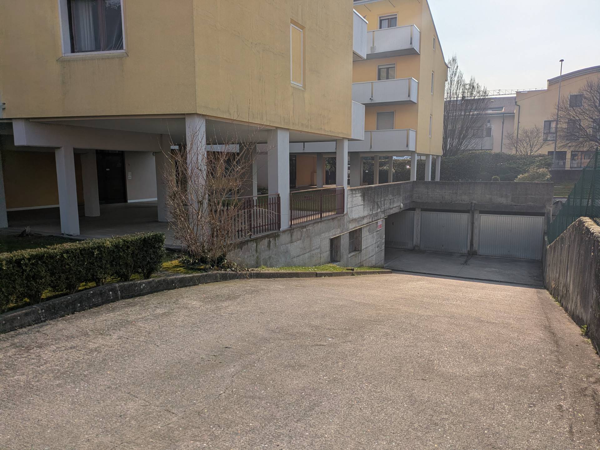 Box o garage in vendita a Verona, Parona