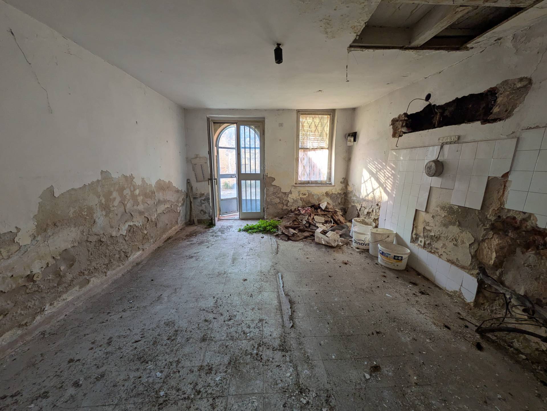 Rustico in vendita a Verona, Quinzano