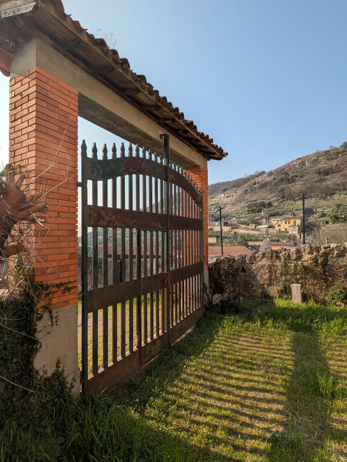 Rustico in vendita a Verona, Quinzano