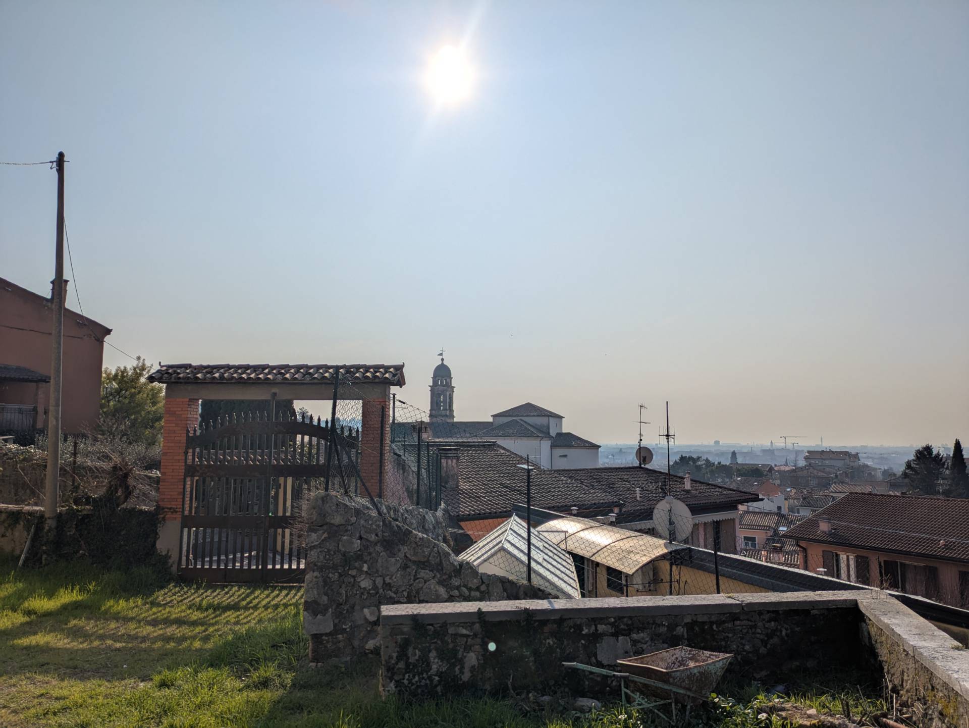 Rustico in vendita a Verona, Quinzano