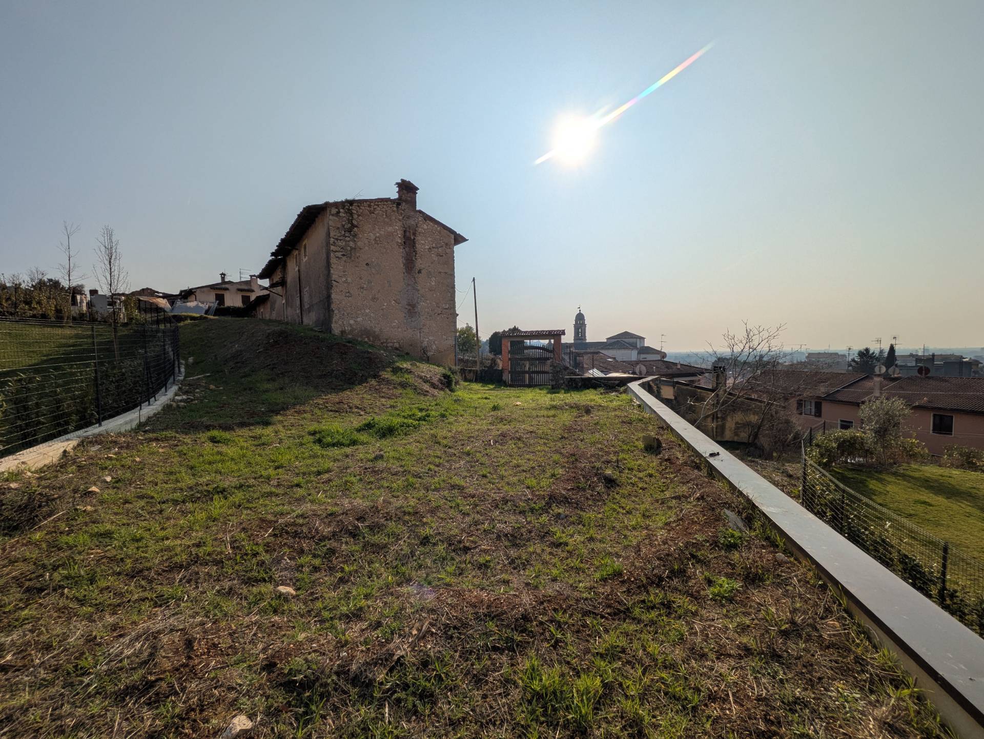 Rustico in vendita a Verona, Quinzano