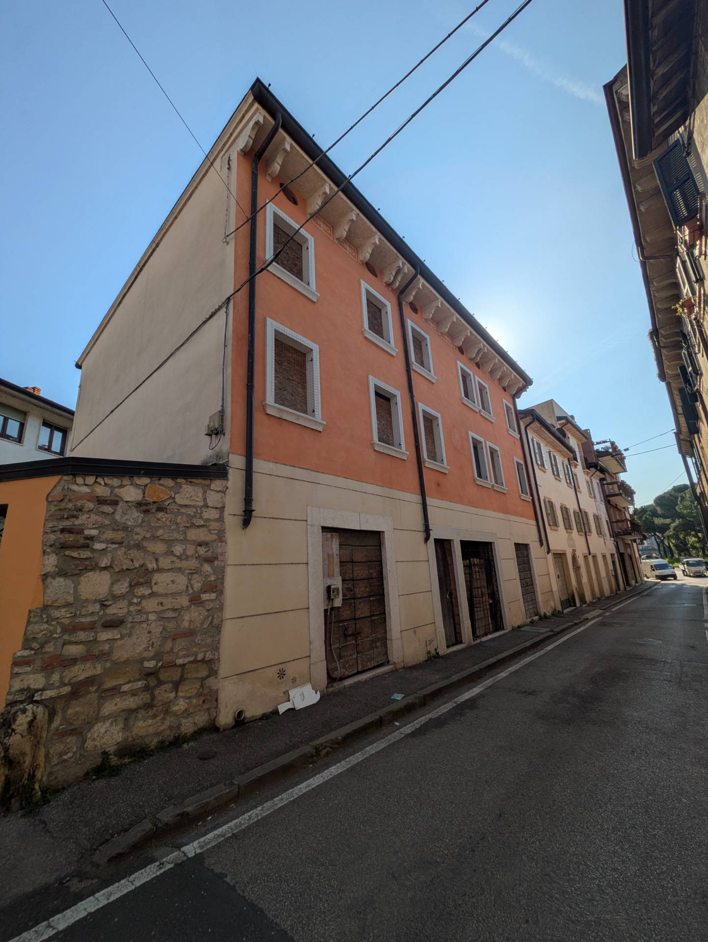 Appartamento in vendita a Verona, Parona