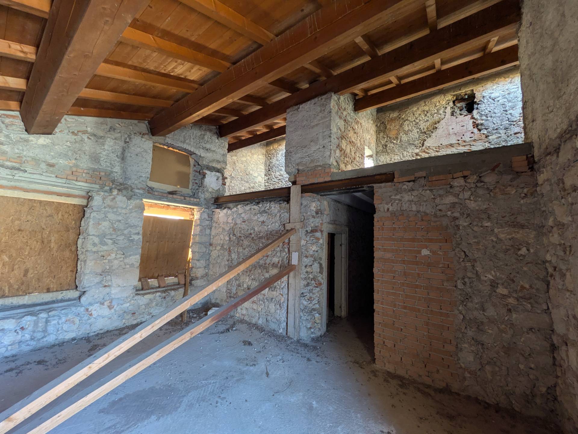 Appartamento in vendita a Verona, Parona