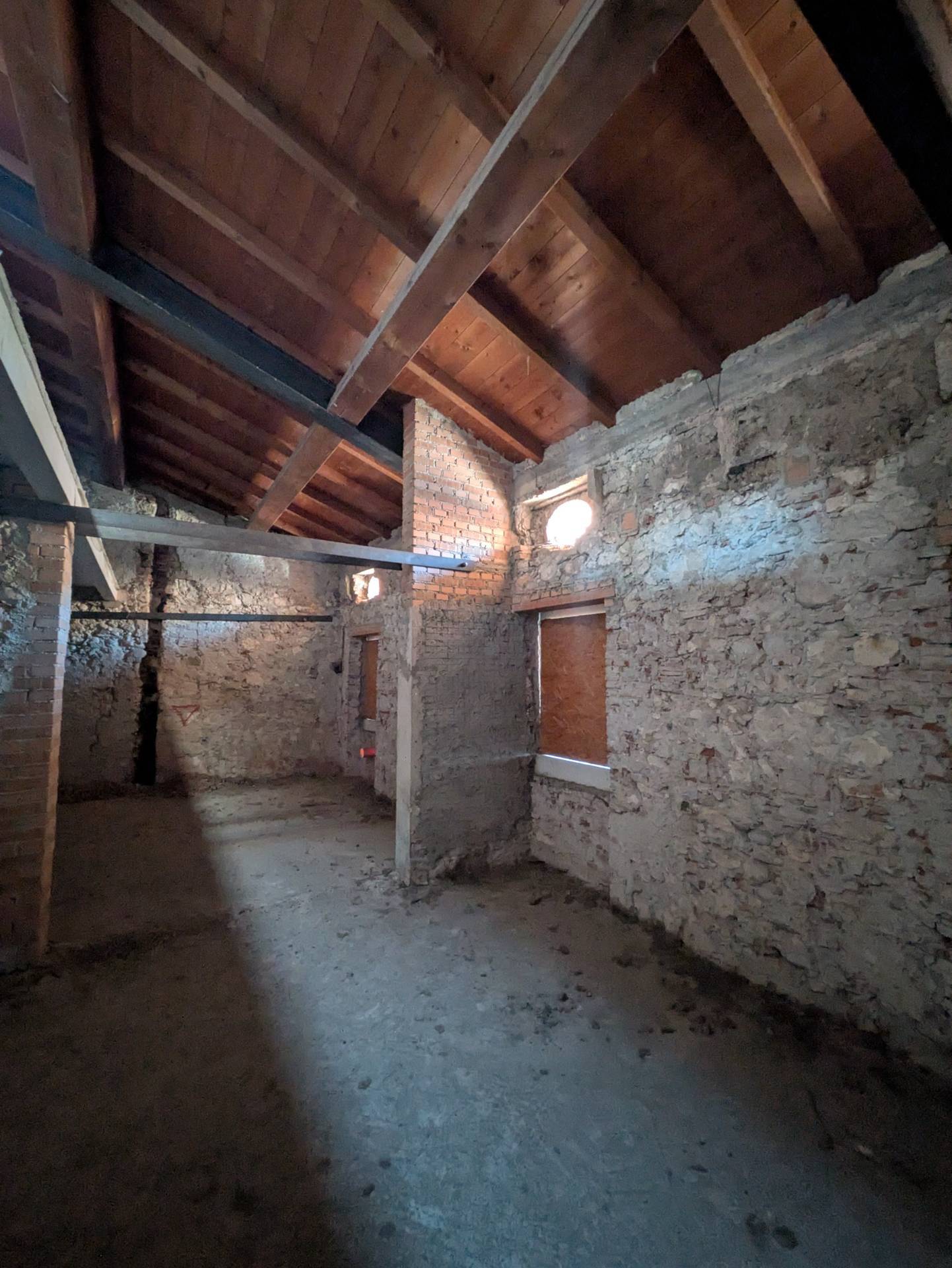 Appartamento in vendita a Verona, Parona