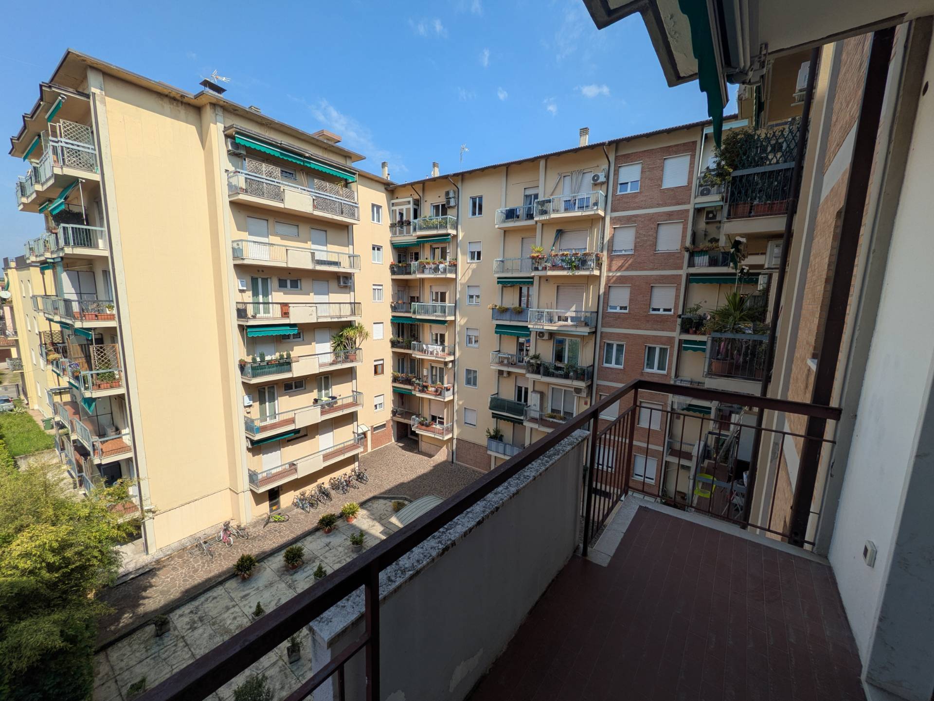 Appartamento in vendita a Verona, Ponte Crencano