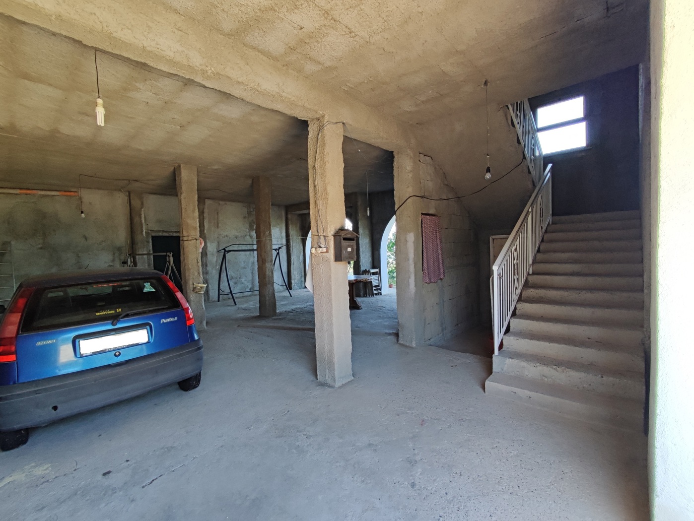 Stabile/Palazzo in vendita a Davoli