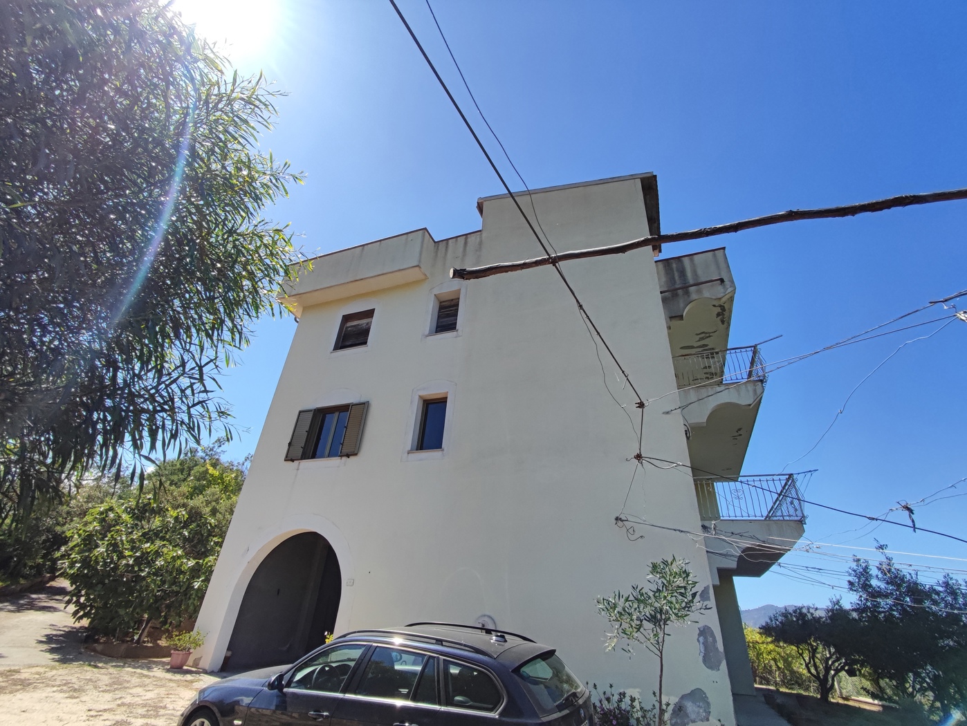 Stabile/Palazzo in vendita a Davoli