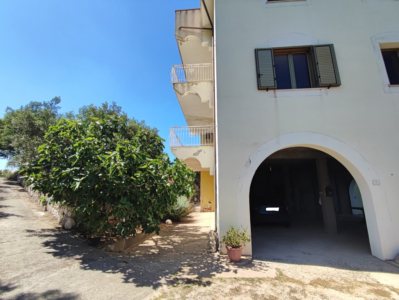 Stabile/Palazzo in vendita a Davoli