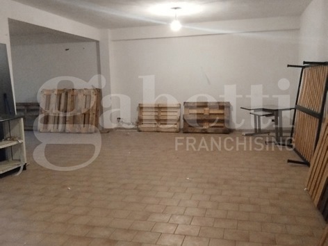 Magazzino in vendita a Squillace