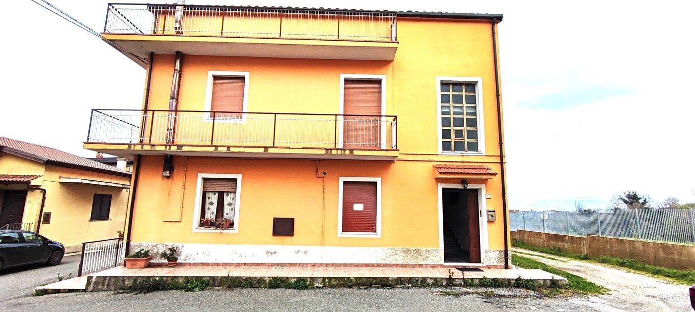 Appartamento in vendita a Girifalco