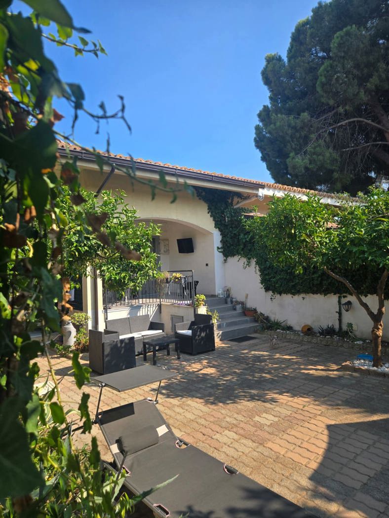 Casa indipendente in vendita a Borgia