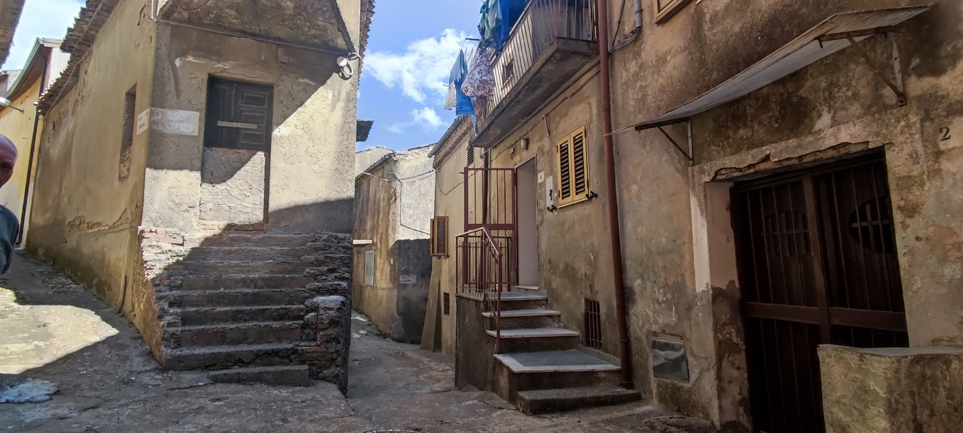 Trilocale in vendita a Girifalco