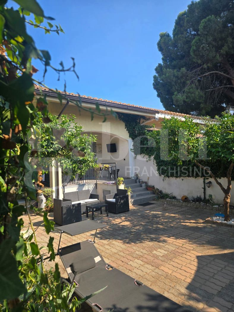 Casa indipendente in vendita a Borgia