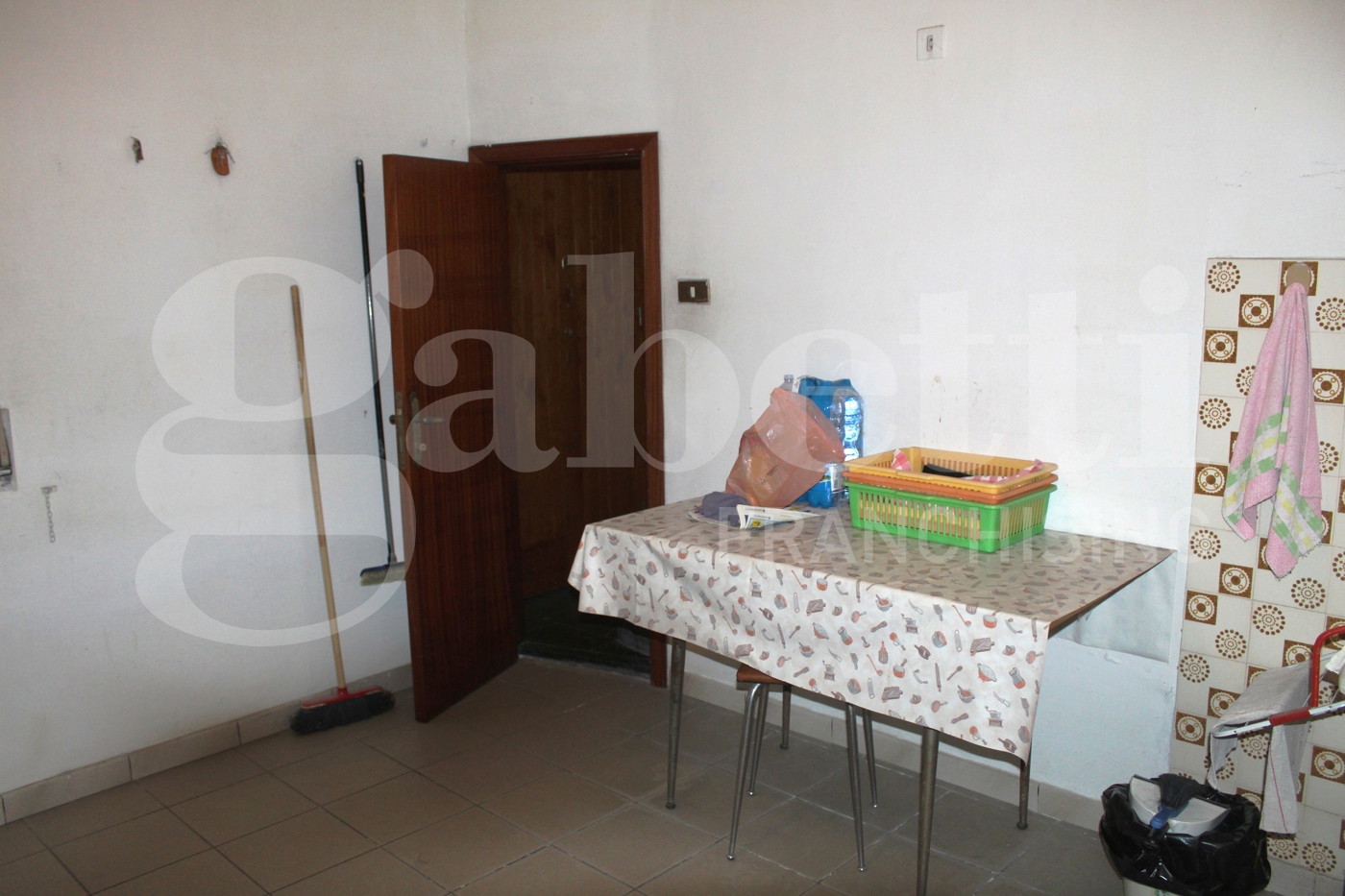 Stabile/Palazzo in vendita a Borgia