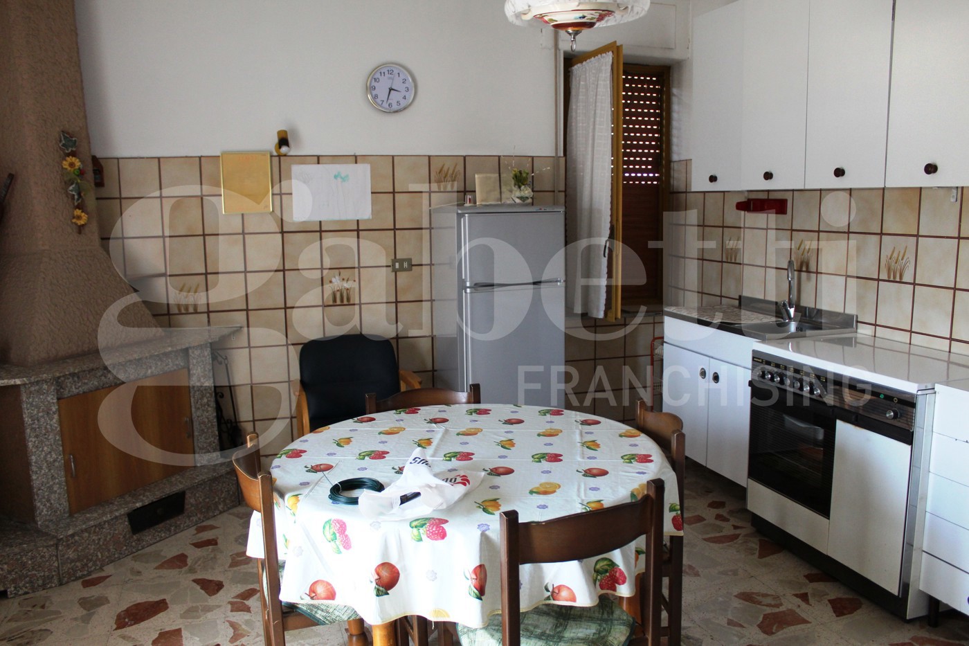 Stabile/Palazzo in vendita a Borgia