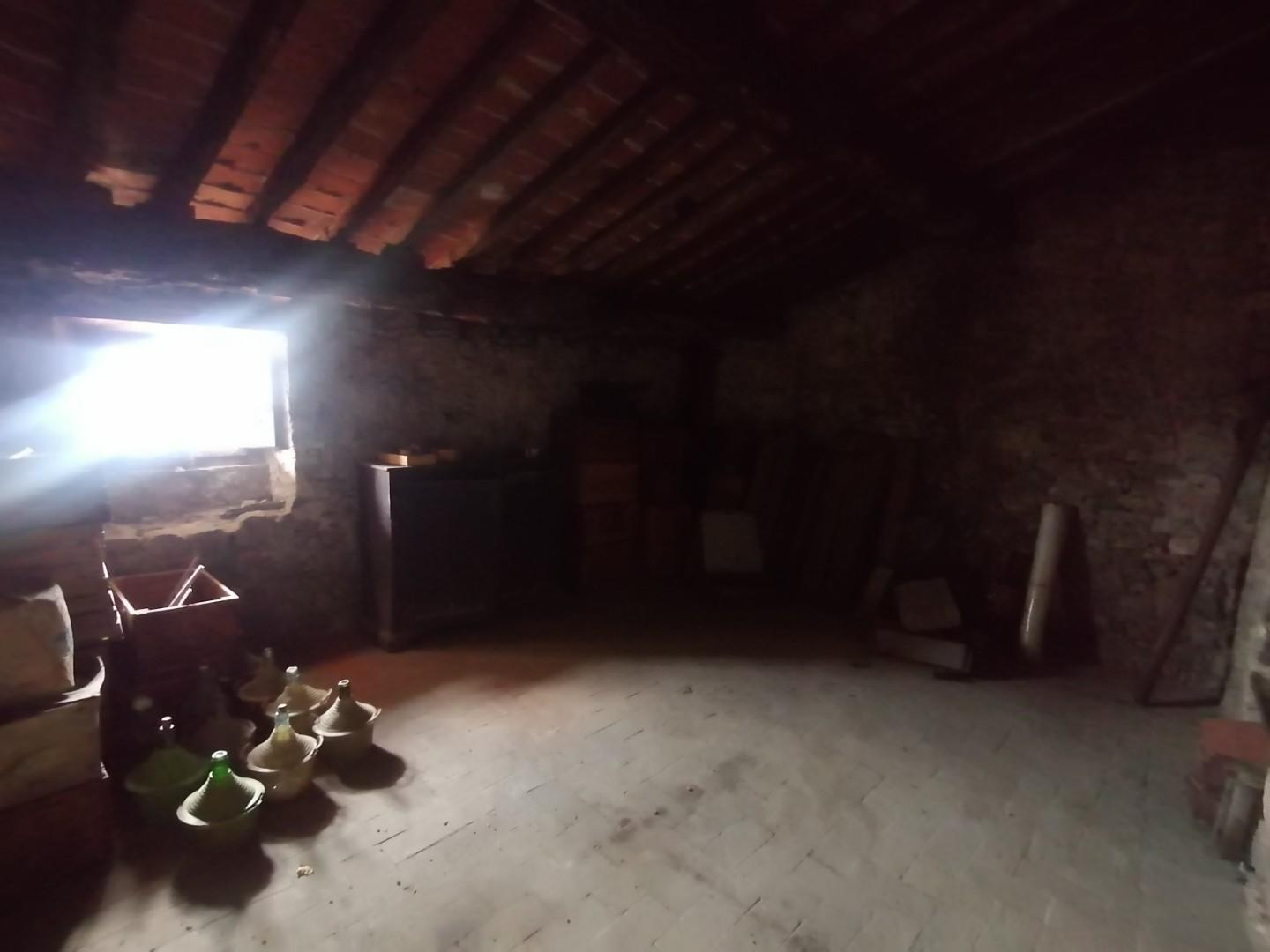 Rustico con giardino, Pescaglia gello