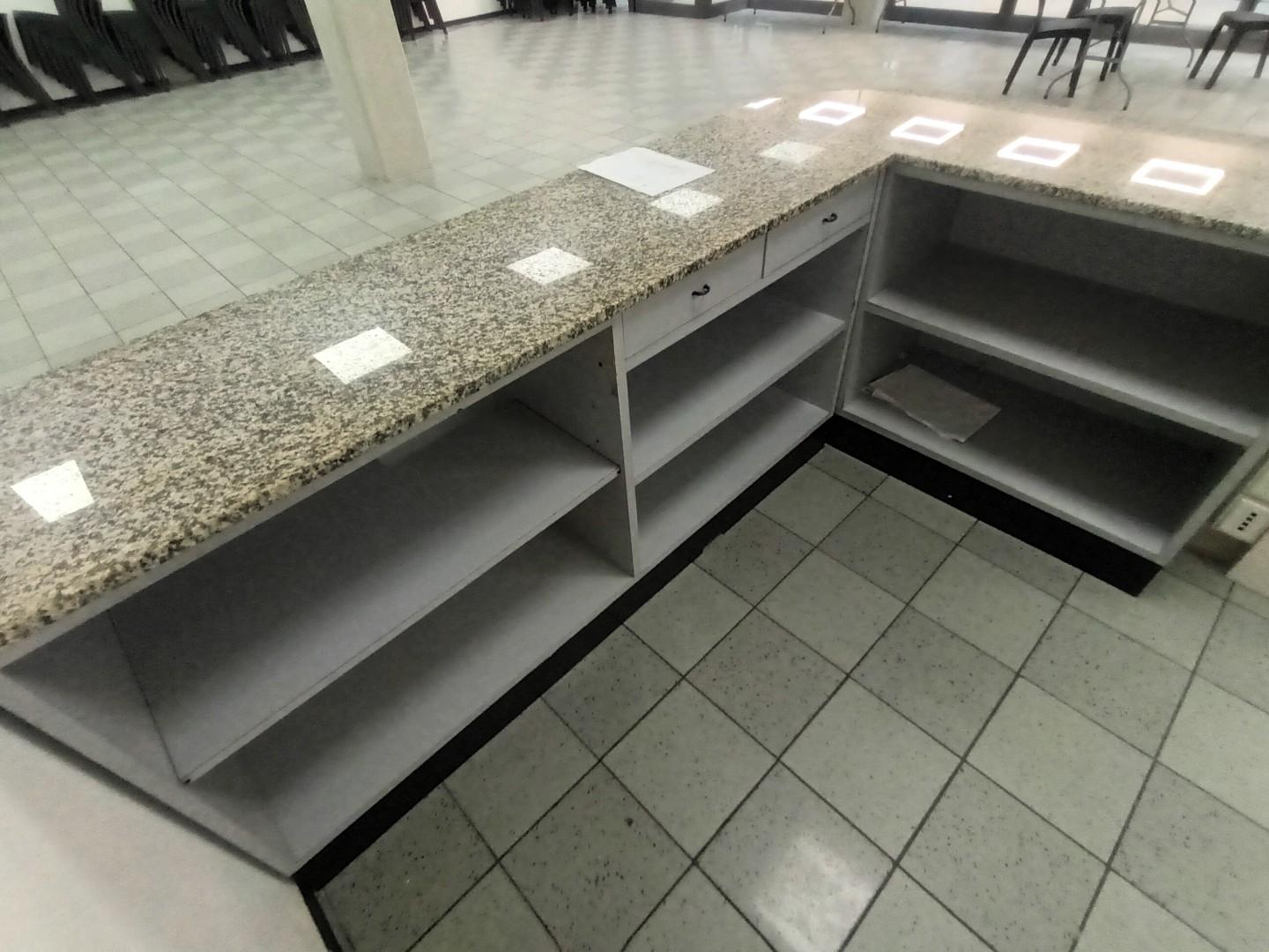 Locale commerciale in affitto, Lucca sant'anna