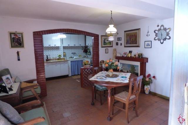 Rustico con terrazzo, Capannori matraia