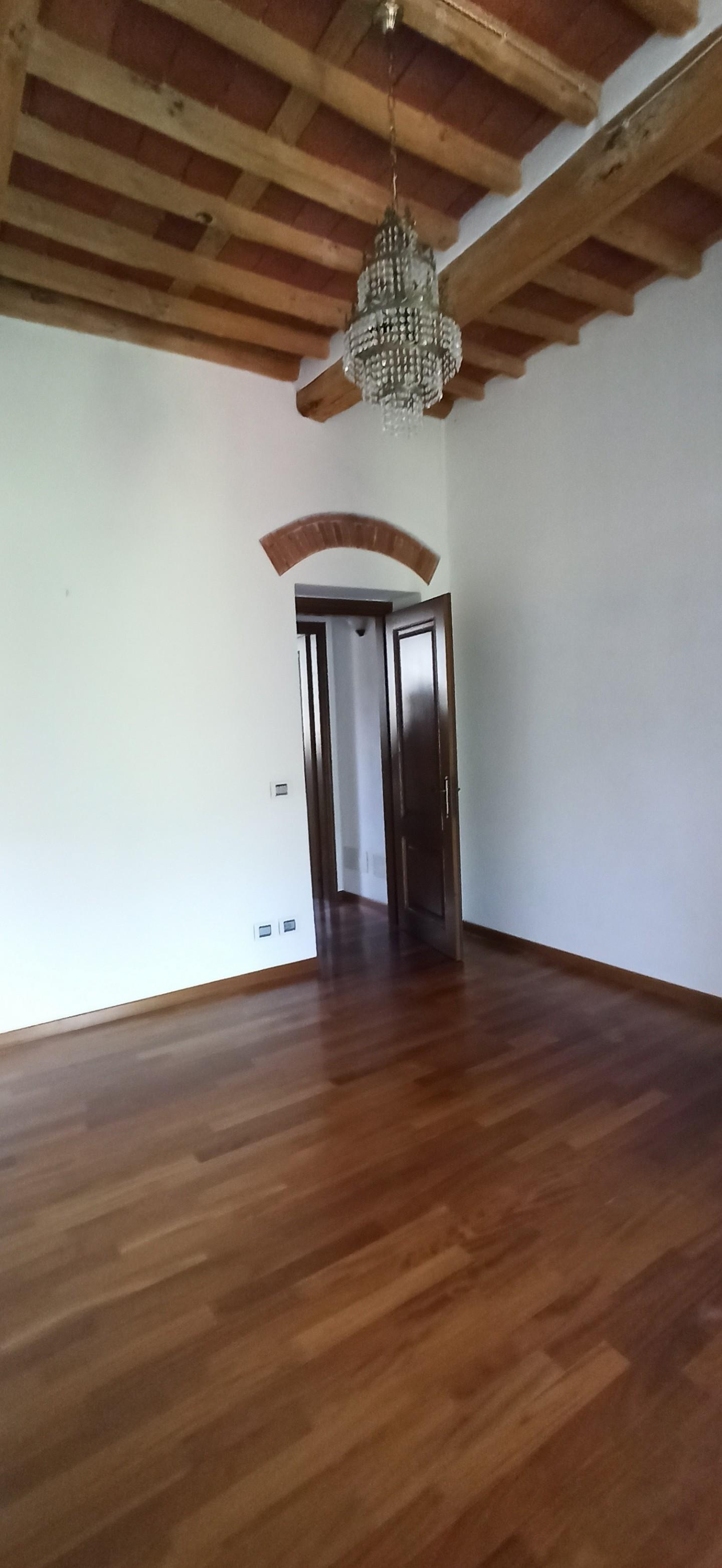 Quadrilocale con giardino, Lucca ponte a moriano