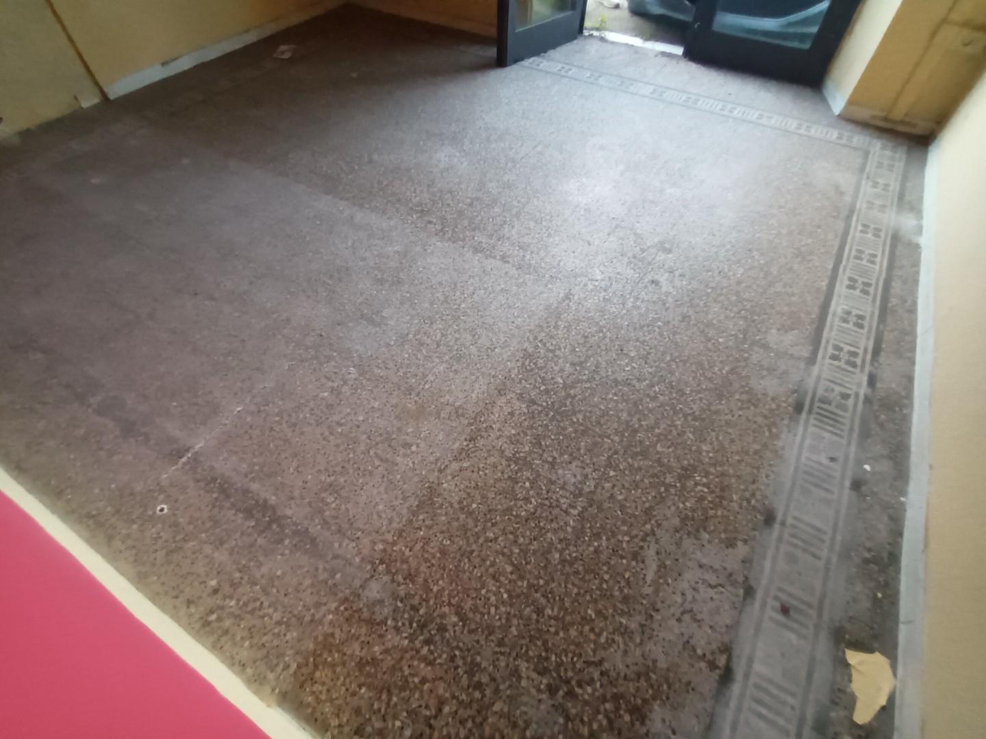 Locale commerciale in vendita, Lucca san donato