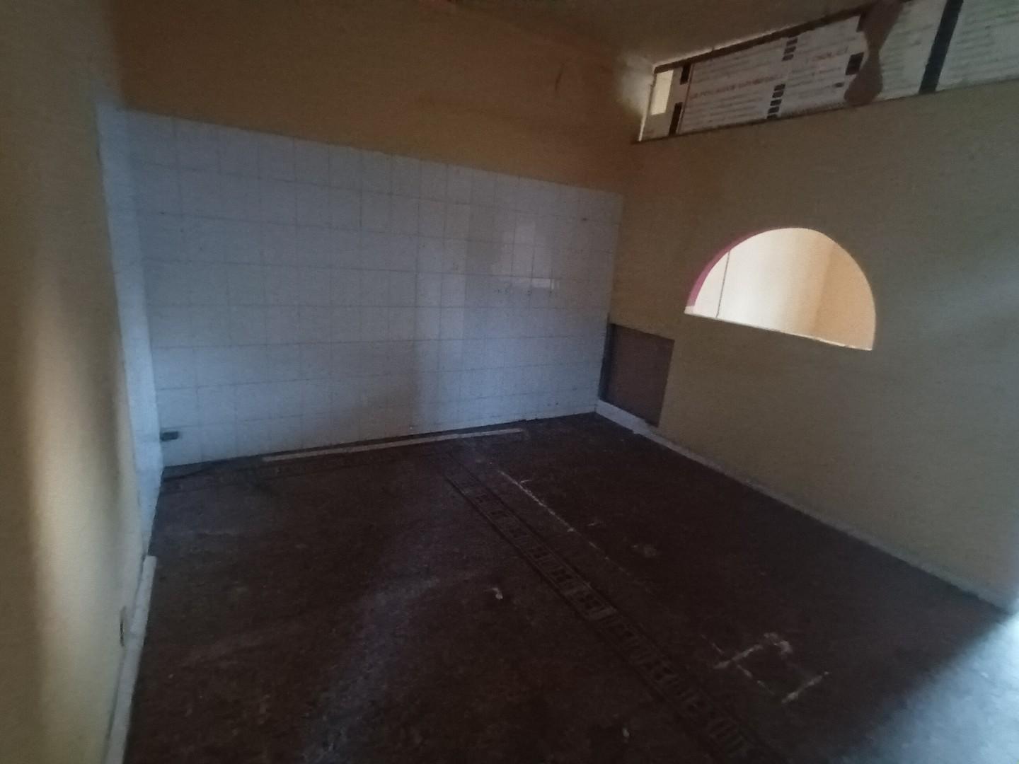 Locale commerciale in vendita, Lucca san donato