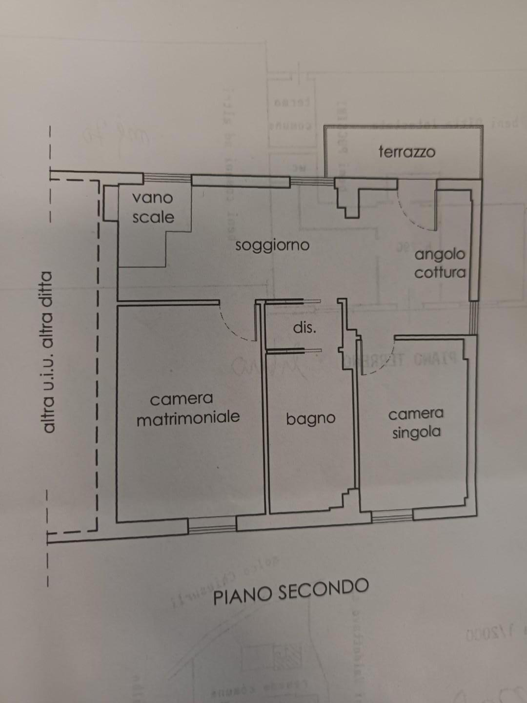 Trilocale con terrazzo, Capannori segromigno in piano