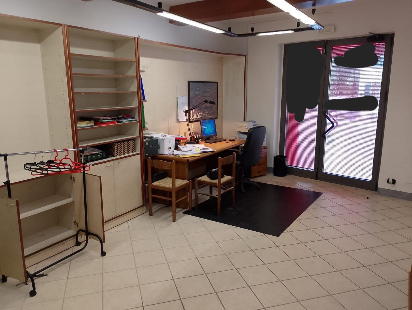 Locale commerciale in vendita, Lucca san marco