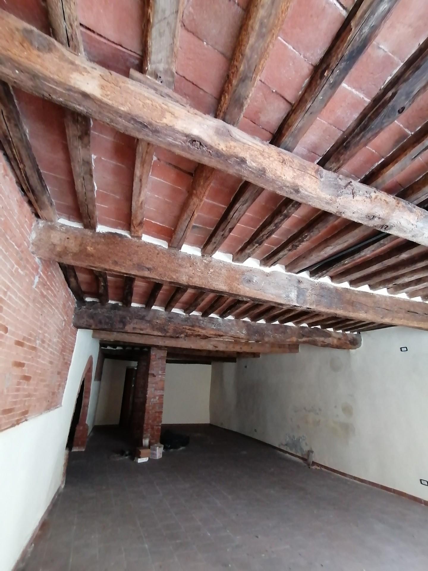 Casa vacanza Bilocale in vendita, Lucca centro storico