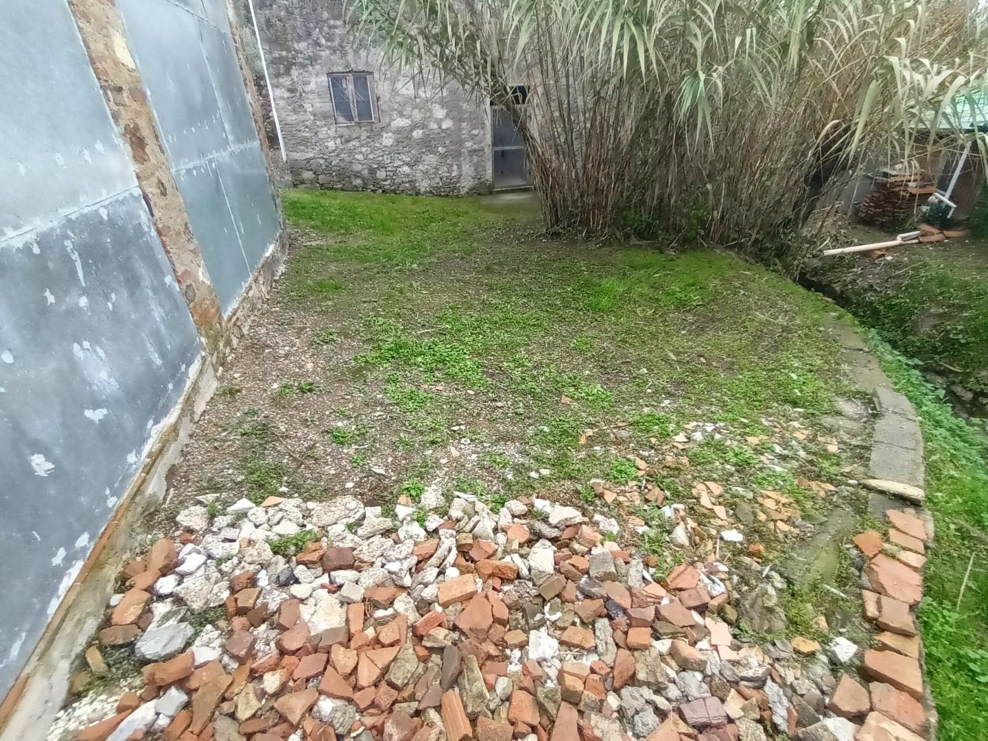 Casa indipendente con giardino, Lucca cappella