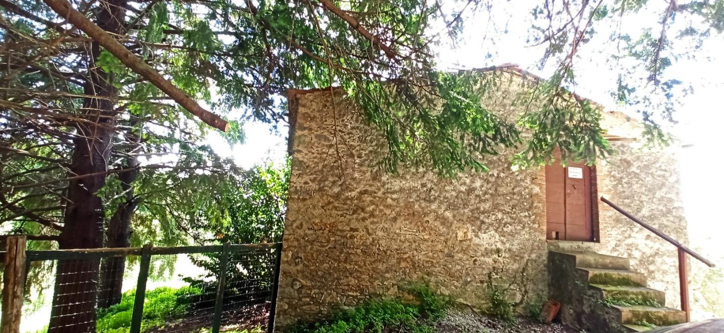 Rustico con giardino, Pescaglia loppeglia