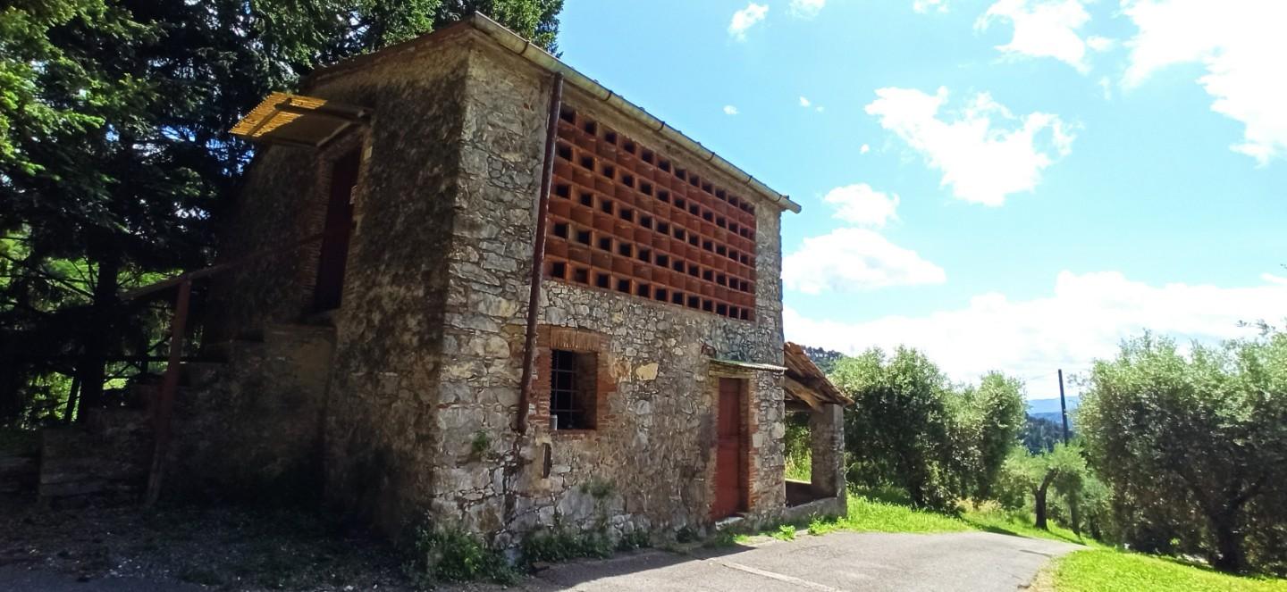 Rustico con giardino, Pescaglia loppeglia