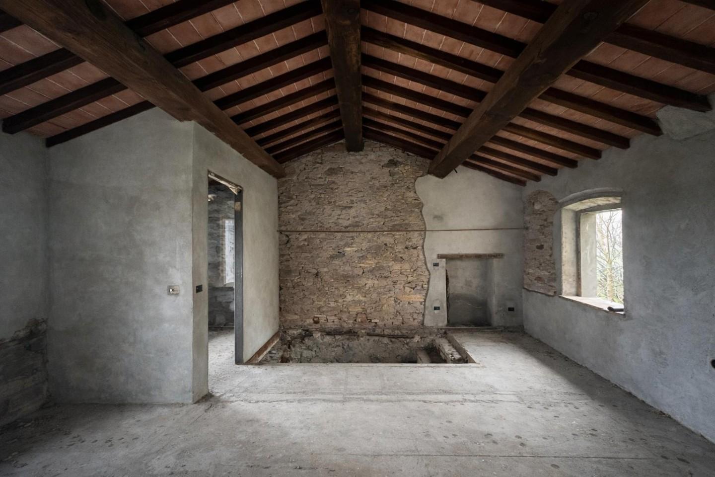 Casa indipendente da ristrutturare, Capannori san ginese