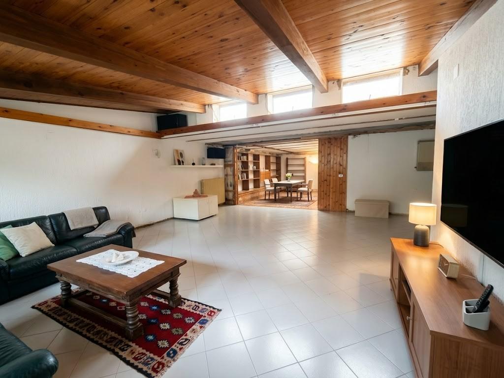 Villa con giardino, Capannori colle di compito
