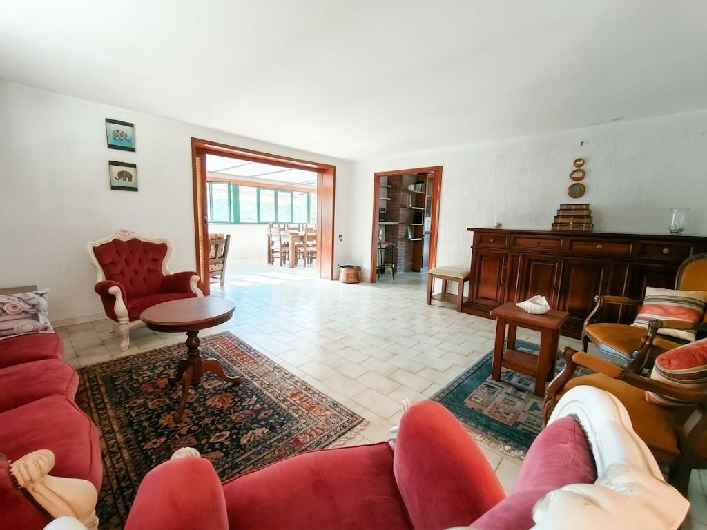 Villa con giardino, Capannori colle di compito