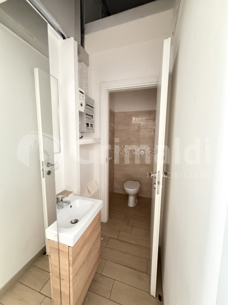 Negozio in affitto a Roma